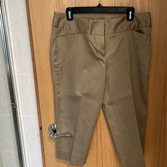 Worthington hot sale crop pants